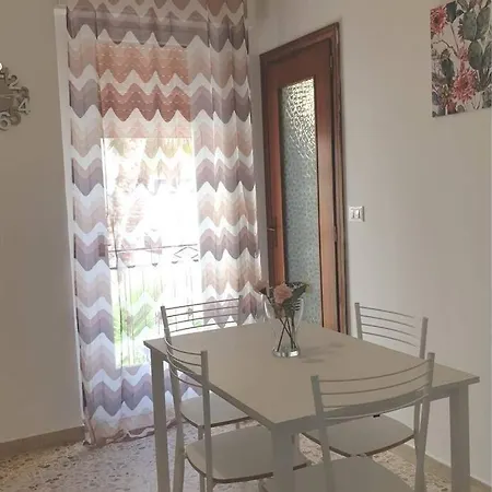 Holiday home Centralissimo Olmo 52